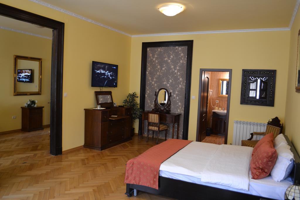 Casa Republicii Braşov Quarto foto